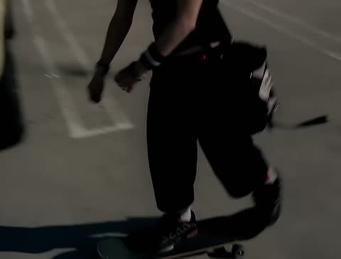 ภาพตัวอย่าง Avril Lavigne - Complicated Official Video