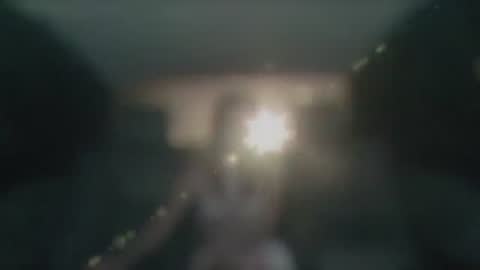 ภาพตัวอย่าง d6489886  - 001 Official MV